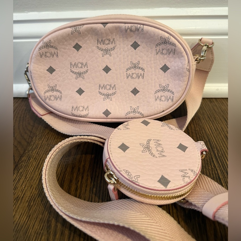 Mcm Essential Multifunction Crossbody Small Viset… - image 6